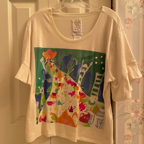 Disney Tops Disneys Alice In Wonderland X Mary Blair 7th